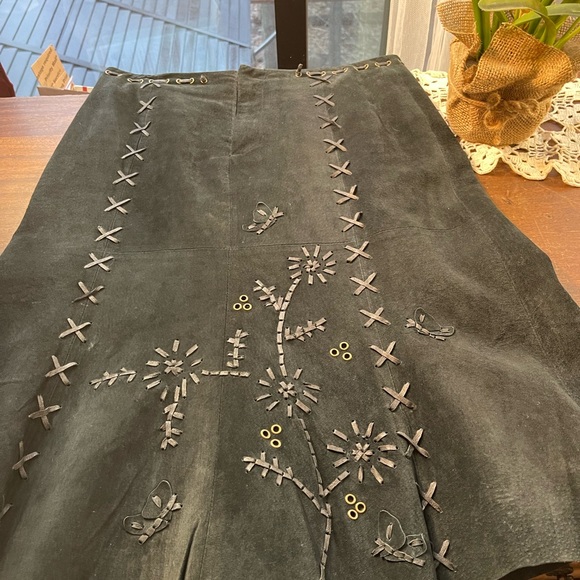 For Joseph suede black skirt with extra design with leather, studs size 12 - Picture 10 of 15
